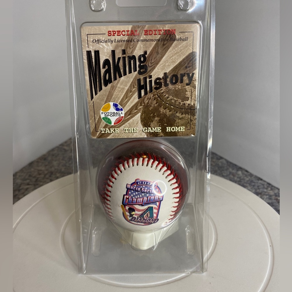 2001 World Series Arizona Diamondbacks Fotoball unopened